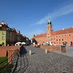 Elegant Apartment Royal Castle